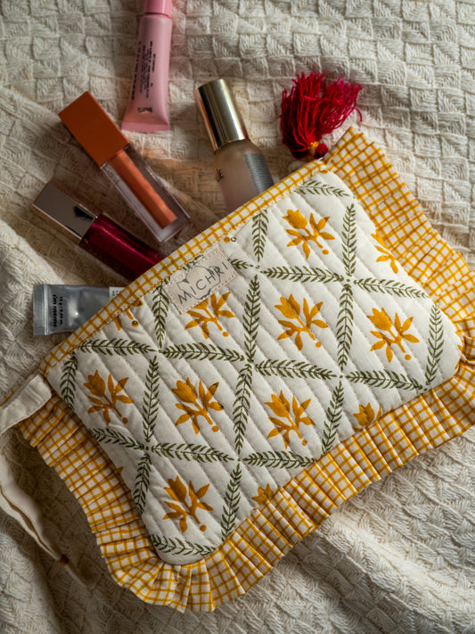 Leh Frill Pouch