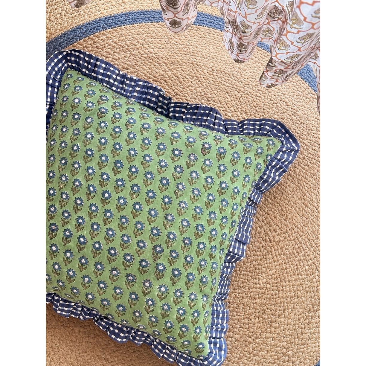 Bela Cushion