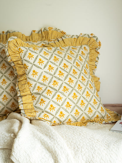 Kinar Frill Cushion
