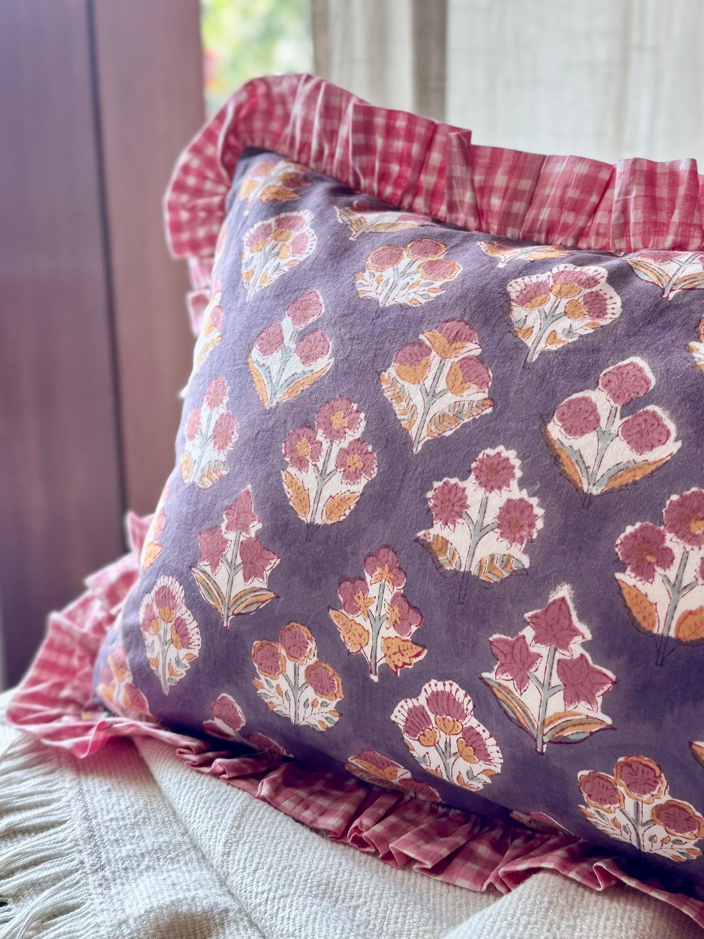 Phooli Cushion