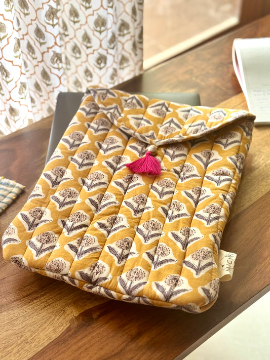 Phool Laptop Sleeve