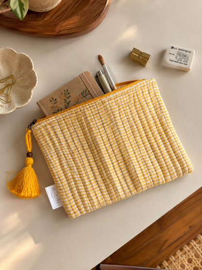 Tahi Flat Quilted Pouch