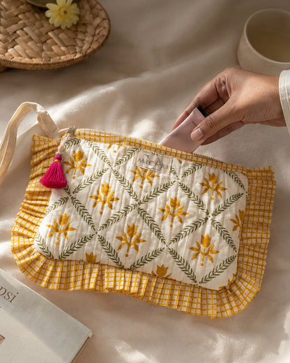 Leh Frill Pouch